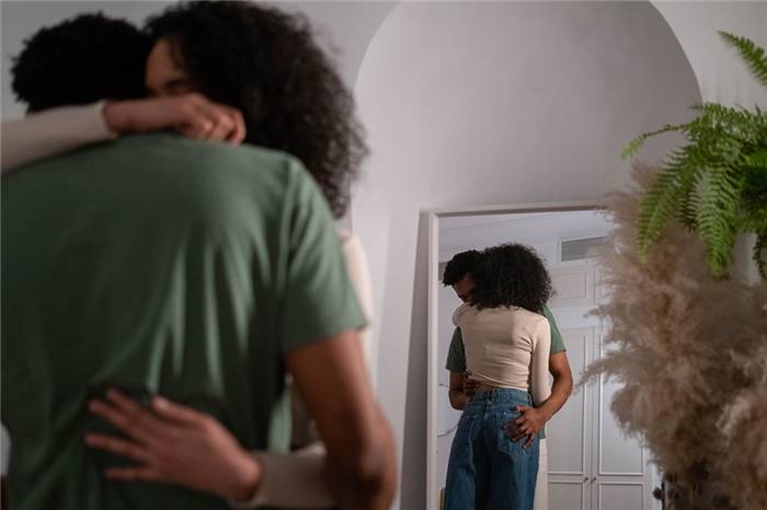 Die psychologischen Merkmale eines verliebten Mannes