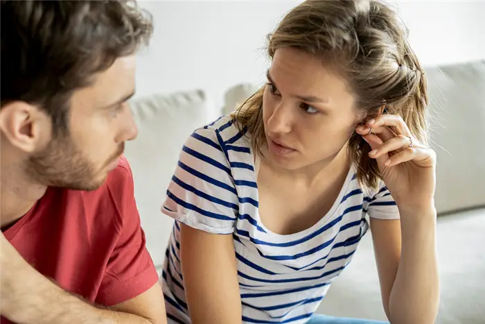 Warum Männer mit Verflossenen reden und wie man das ändern kann