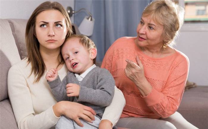Die Beziehung zum Elternteil. Wie man einem Elternteil für Kindesmissbrauch vergibt. Psychologische Tipps. 