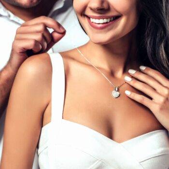 Die Geschichte vom Verschenken von Schmuck