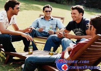 Mann verhält sich nach Trennung seltsam