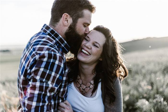 Wie man die Liebe eines Mannes zu seiner Frau zurückbringt: Tipps von Psychologen