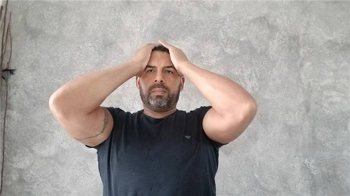 Ein Mensch unter Stress