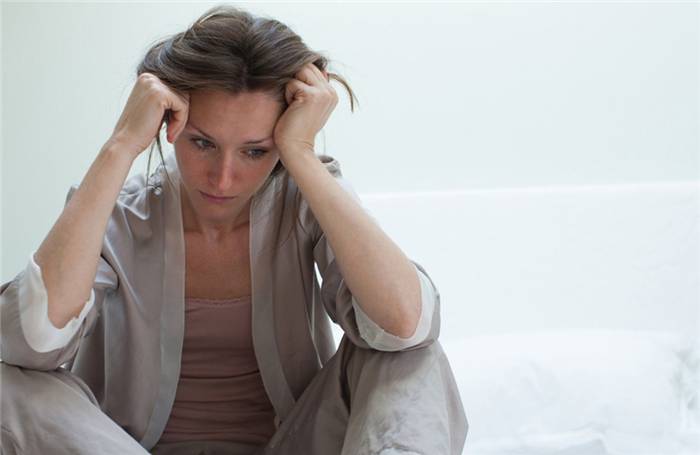 Wie Sie sich damit abfinden, dass Ihr Mann Sie verlassen hat: 10 Tipps
