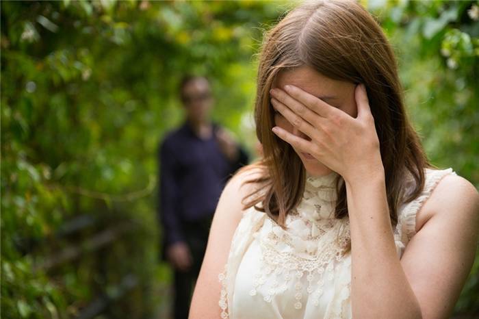 8 Gründe, warum ihr Mann sie wegen einer anderen Frau verlassen hat