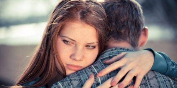 Die Wiederbelebung einer Ehe ist eine sehr schwierige Aufgabe, bei der sich beide Ehepartner drastisch ändern müssen.