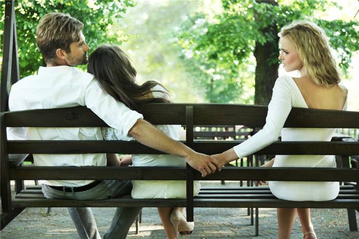 Was sollte ich tun, wenn ich verheiratet bin und mich in eine andere Frau verliebt habe?