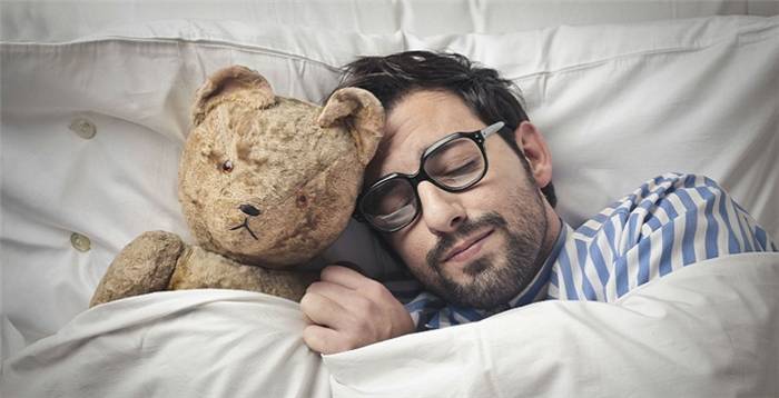 Anzeichen für einen infantilen Mann