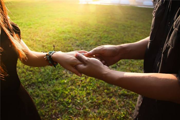Ich bin in einen anderen Mann verliebt, aber ich bin verheiratet: Was soll ich tun?